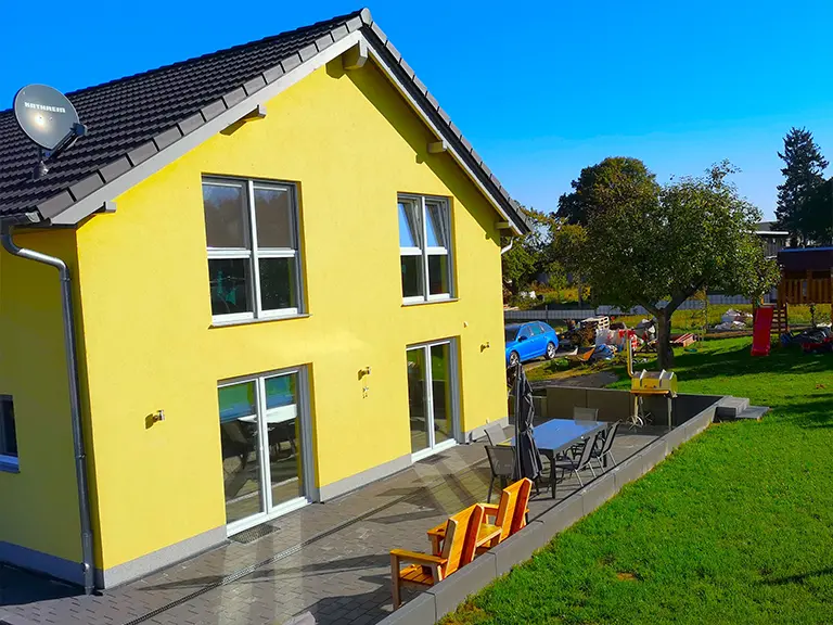 Familie Peetz aus Bräunrode hat ihr neues Eigenheim mit Bau Elze gebaut und ist begeistert!