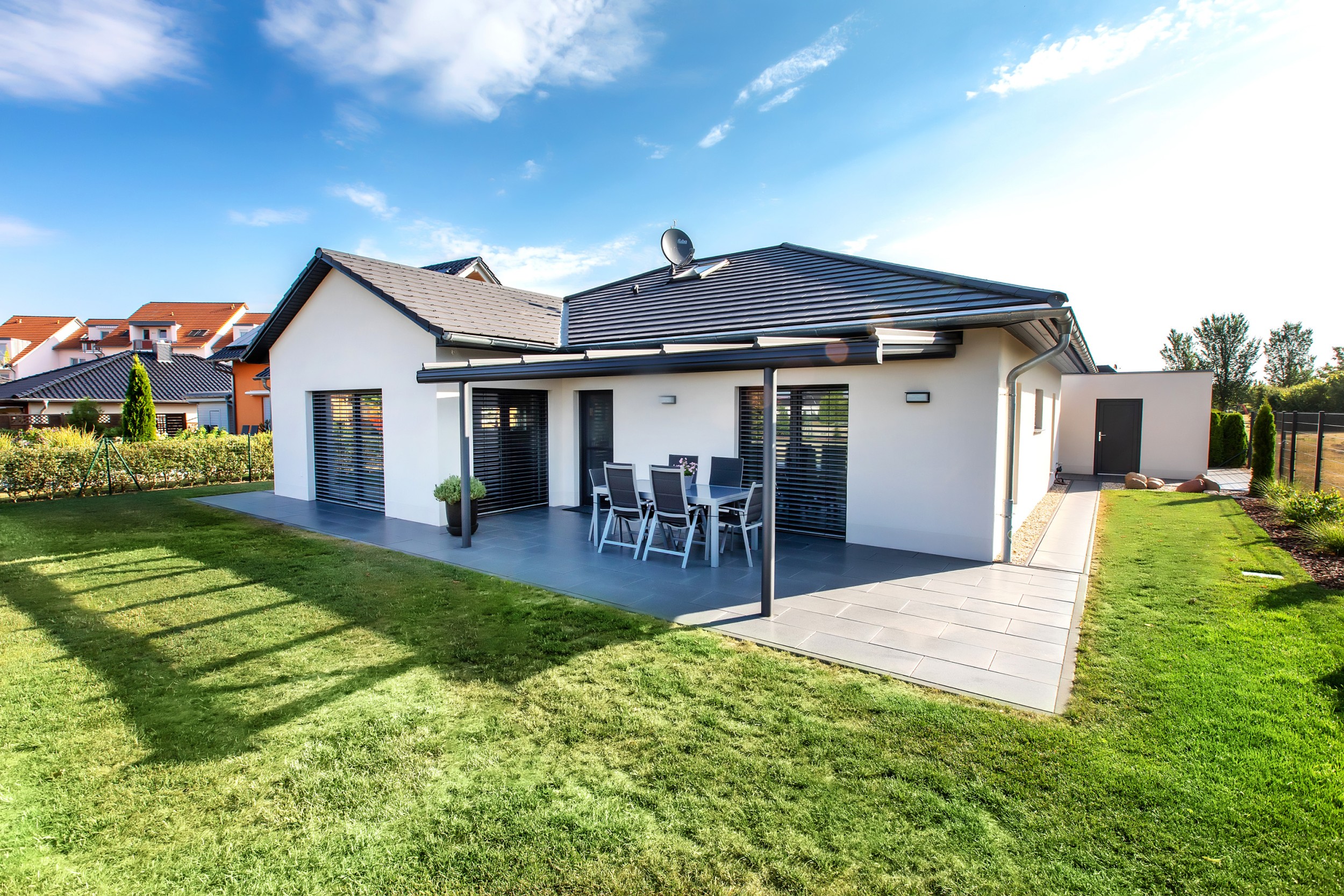 Schlüsselfertiger Bungalow gebaut von Bau Elze im Salzlandkreis