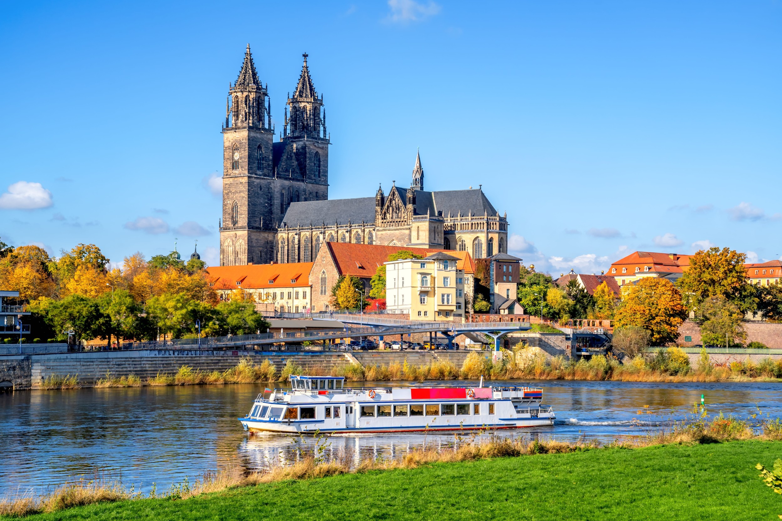 Dom von Magdeburg im Herbst